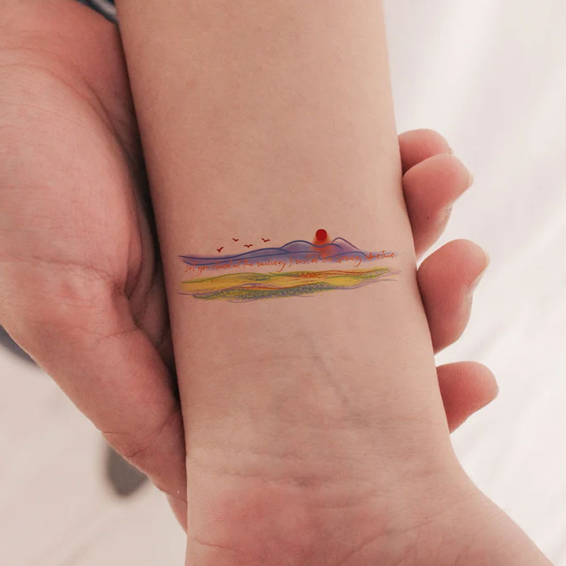 ✨🌈Luovat värikkäät ranne-tatuointitarra